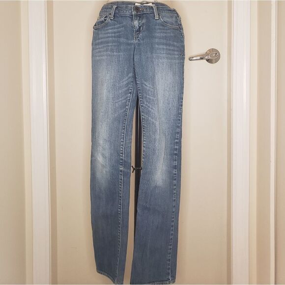 Abercrombie Maddy light blue low-rise straight leg denim jeans - Picture 1 of 11